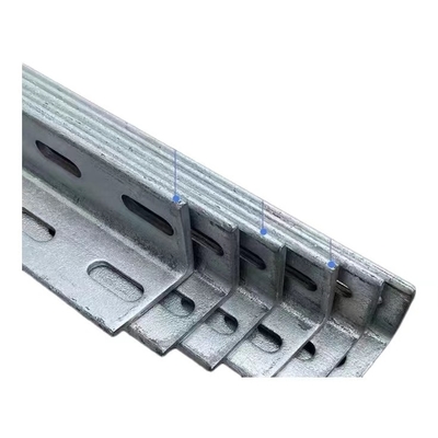 Lint bằng góc bằng thép đúc nóng kẽm kẽm bằng lỗ đục / thanh sắt khe