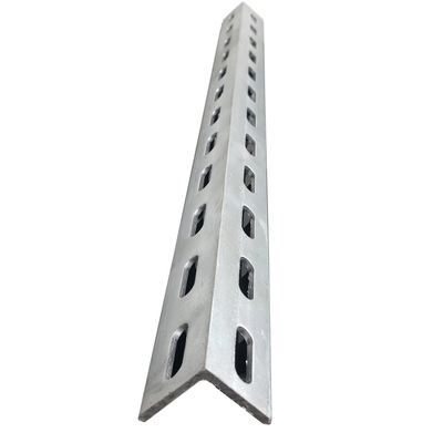 Hot Dip Galvanized Slotted L Steel Angle Bar với lỗ chế biến dịch vụ đâm