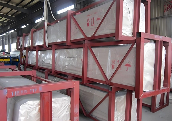 Không đục lỗ C8 C10 C12 C16 Thép cán nóng U kênh cho hỗ trợ cấu trúc