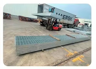 Công nghiệp Mỏ trường thép sàn nhựa mạ để hiệu suất lâu dài