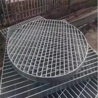 1m x 1m Steel Grating Pigeon Floor Grill với 50mm Cross Bar Pitch Industrial Design