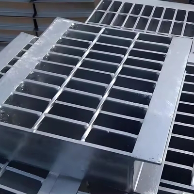 Mái lưới nhôm cho nền tảng đường đi đường hầm mỏ ISO9001 Thép kẽm được chứng nhận