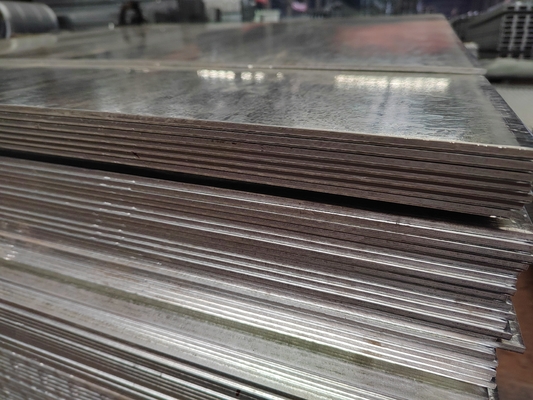 Bảng thép kẽm Spangle tối thiểu cho xây dựng hàn 4.5/4.75/5.0*1500mm