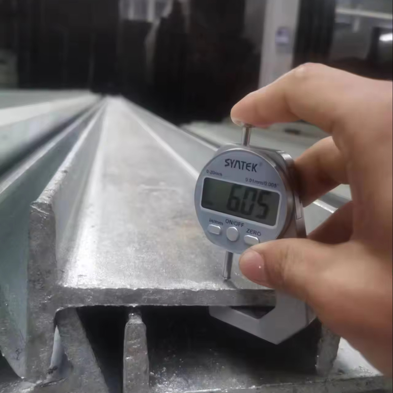 Thép I-beam không hợp kim đắm nóng galvanized cho hóa đơn theo trọng lượng thực tế